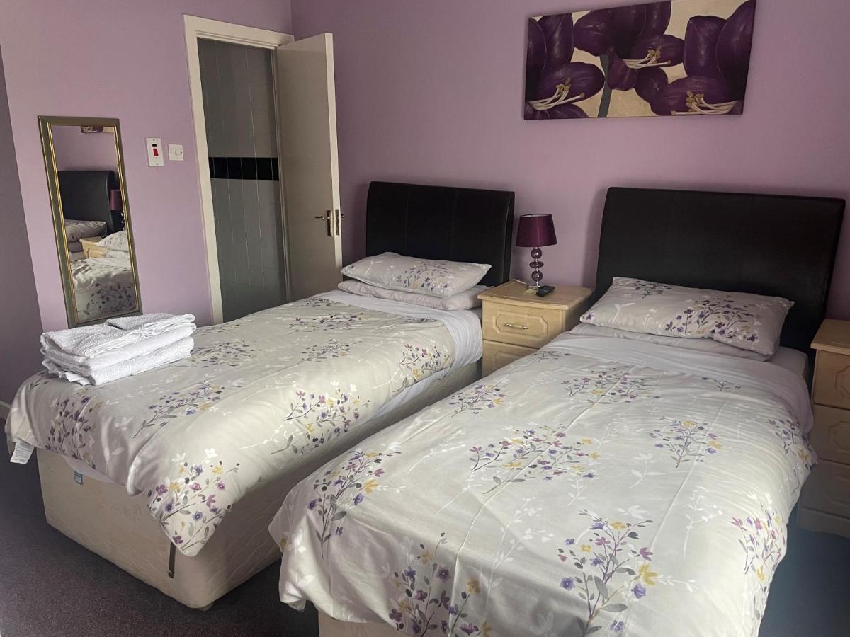بروتنو Annora Bar & Accommodation المظهر الخارجي الصورة